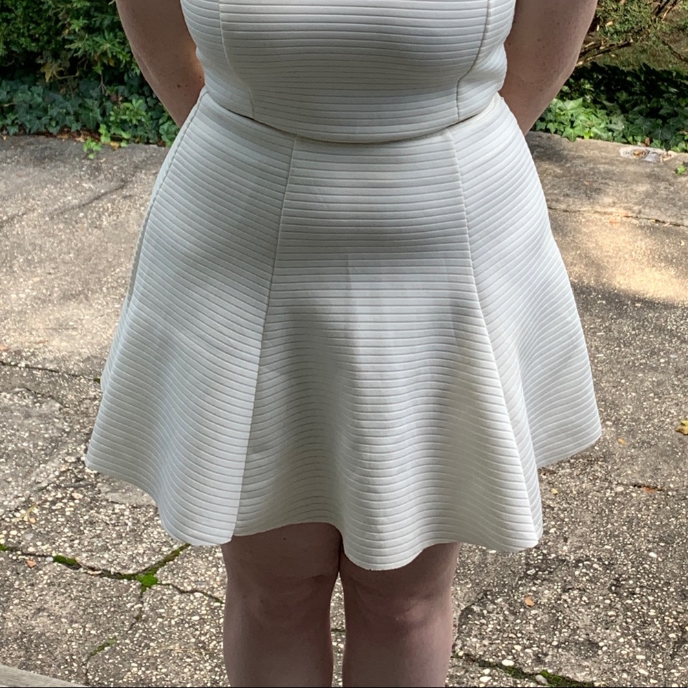 White Ribbed flared skater skirt - Picture 4 of 4